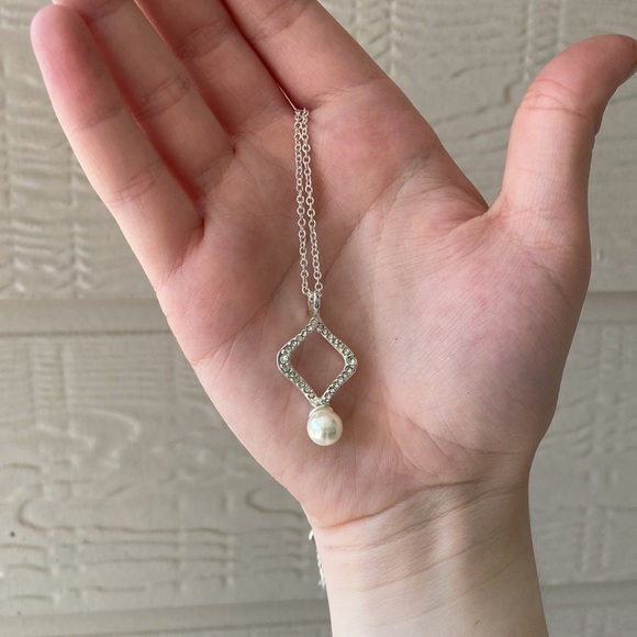 Avon Pearl and Rhinestone Necklace and Earring Set - Picture 2 of 2